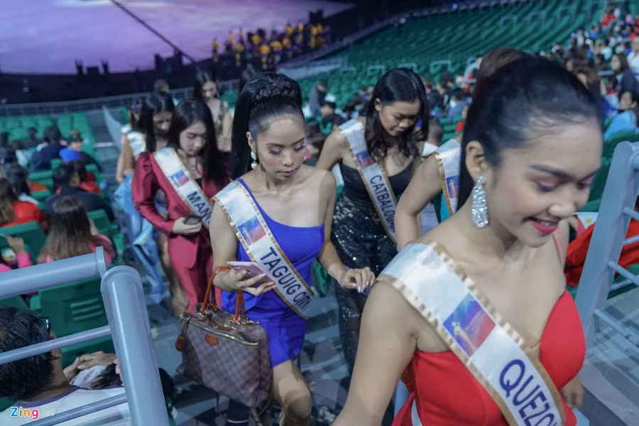 16 nguoi dep Philippines xuat hien, khuay dong le khai mac SEA Games hinh anh 2 