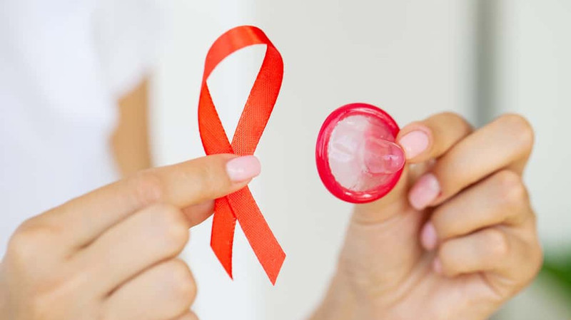 Nhóm người chuyển giới có nguy cơ lây nhiễm HIV/AIDS cao hơn nhiều lần so với nhóm cộng đồng chung. Nhóm người chuyển giới có nguy cơ lây nhiễm HIV/AIDS cao hơn nhiều lần so với nhóm cộng đồng chung.