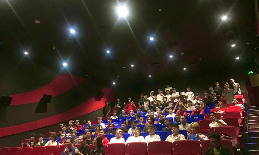 Theo đạo diễn Lương Đình Dũng, đến lúc Việt Nam cần có một cơ quan phê bình phim đúng nghĩa, giúp khán giả biết đâu là đúng và đâu là sai.