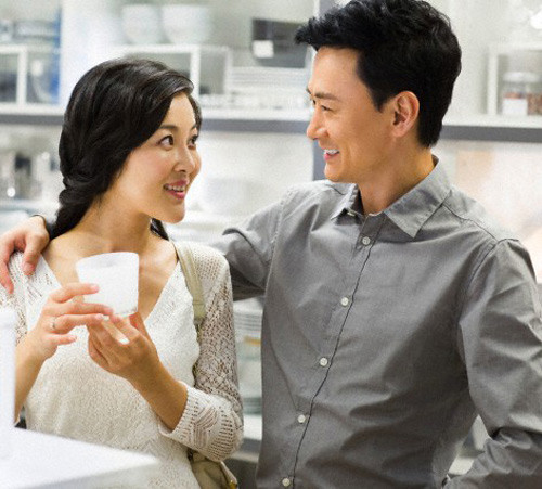 Bạn thân uất hận vì tôi xấu hơn bạn mà lấy chồng giàu...