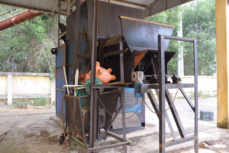 Sau hơn 3 năm không vận hành, nhiều thiết bị đã xuống cấp, hư hỏng.