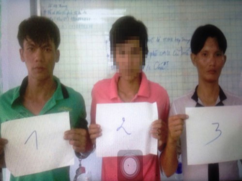 Bắt băng nhóm chuyên cướp giật vé số của người già, người tàn tật ảnh 1