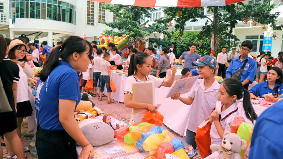 “Trung thu Hồng” món quà đặc biệt ý nghĩa đối với trẻ khuyết tật.