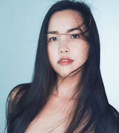 Ha Anh tu hao vi co em gai xinh dep, goi cam khong kem minh - Anh 1