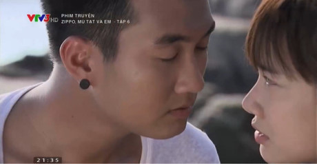 Nhã Phương ngơ ngẩn vì nụ hôn của trai hư - Ảnh 4 Nha Phuong ngo ngan vi nu hon cua trai hu - Anh 4