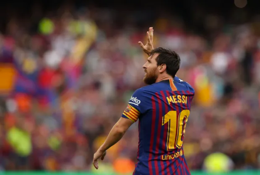 Gã khổng lồ xứ Catalan còn sẵn sàng trao cho tiền đạo người Anh áo số 10 biểu tượng do Lionel Messi để lại tại Nou Camp.