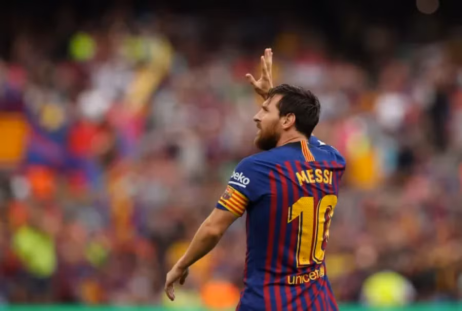 Gã khổng lồ xứ Catalan còn sẵn sàng trao cho tiền đạo người Anh áo số 10 biểu tượng do Lionel Messi để lại tại Nou Camp.
