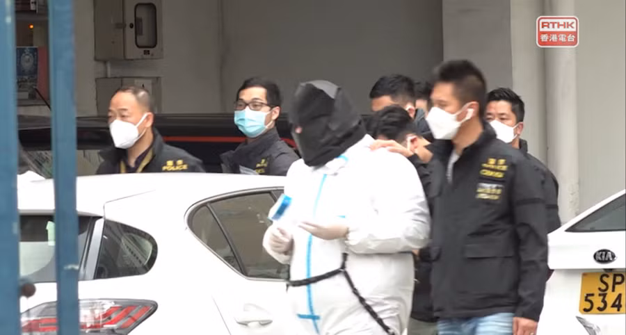 Chính quyền Trung Quốc đại lục bàn giao 7 nghi phạm cho cảnh sát Hồng Kông. Ảnh: RTHK.