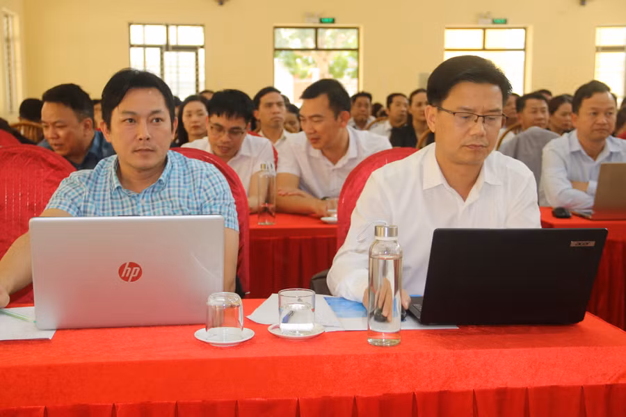 Các đại biểu đã đưa ra nhiều giải pháp nâng cao chất lượng điểm thi tốt nghiệp THPT.