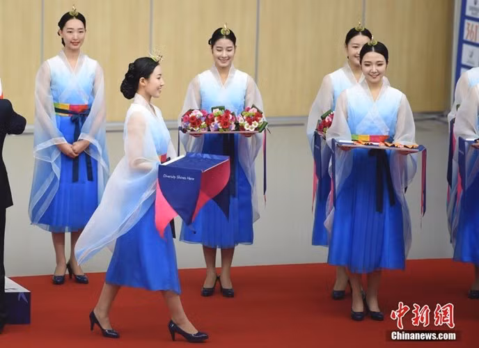 Tình nguyện viên xinh đẹp tại ASIAD 17 ảnh 6