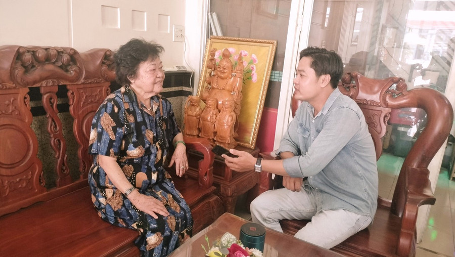 NGƯT Đàm Thị Ngọc Thơ trò chuyện cùng phóng viên. Ảnh: Quách Mến. NGƯT Đàm Thị Ngọc Thơ trò chuyện cùng phóng viên. Ảnh: Quách Mến.