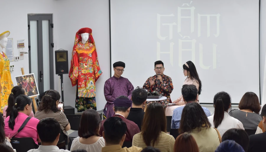 Talkshow 'Gấm hầu' được sinh viên Trường Khoa học Liên ngành và Nghệ thuật tổ chức nhằm lan tỏa văn hóa thực hành tín ngưỡng thờ Mẫu Tứ Phủ. 