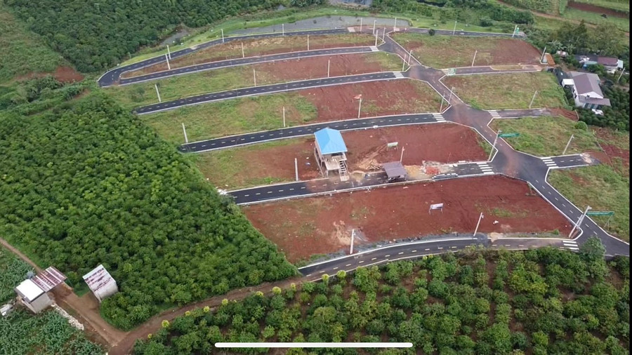 Sở Xây dựng Lâm Đồng đề xuất lập hồ sơ đầu tư đối với các đối tượng thực hiện phân lô, tách thửa tại các dự án có diện tích từ 0,5 ha trở lên. Sở Xây dựng Lâm Đồng đề xuất lập hồ sơ đầu tư đối với các đối tượng thực hiện phân lô, tách thửa tại các dự án có diện tích từ 0,5 ha trở lên.