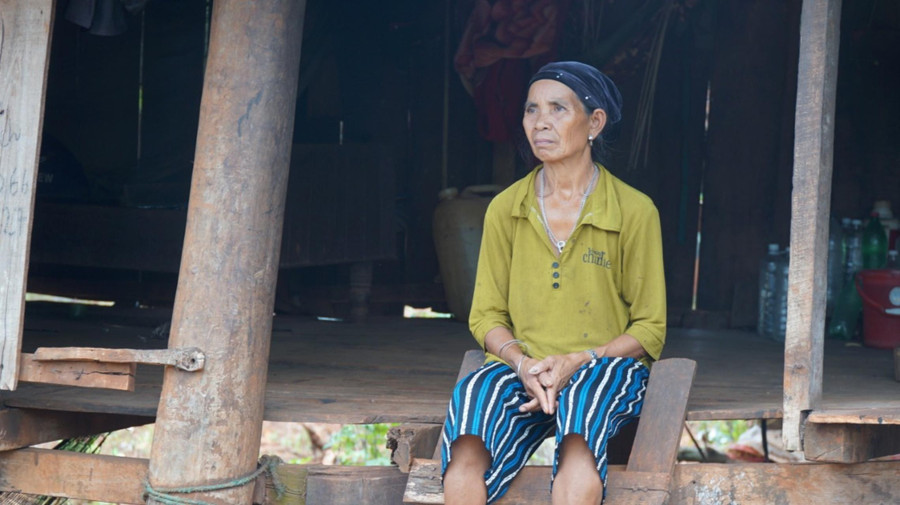 Mặc dù các con được trở về nhà an toàn nhưng bà Puih Phyăn (mẹ Puih Thái và Puih Đại) không khỏi lo lắng về khoản nợ “chuộc người”.