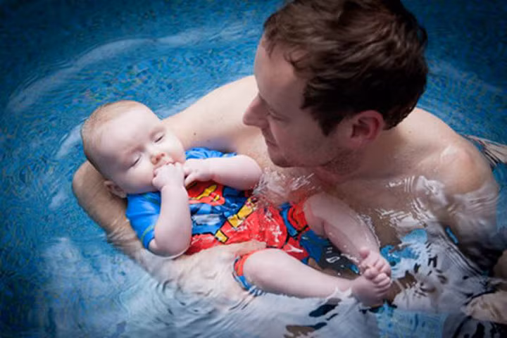 Độ tuổi tốt nhất để trẻ học bơi và những điều cần biết