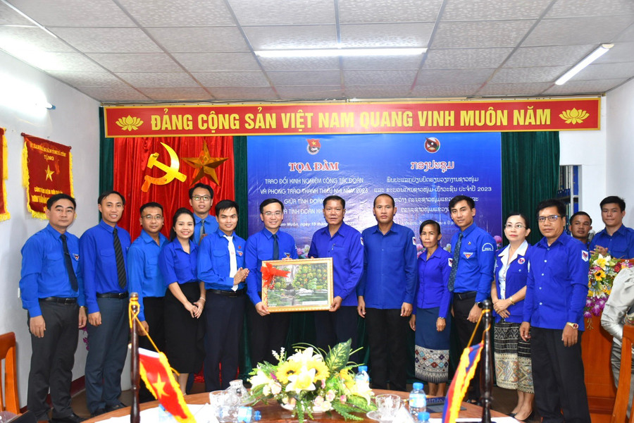 Hành trình tình nguyện quốc tế tại nước CHDCND Lào của tuổi trẻ Hà Tĩnh đã để lại nhiều ấn tượng đẹp trong lòng đoàn viên, thanh niên, nhân dân 2 nước Việt – Lào. (Ảnh: CTV).