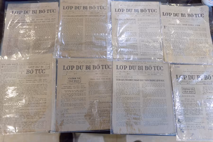 Những tài liệu giảng dạy do Ty Giáo dục Thanh Hóa phát hành năm 1953.