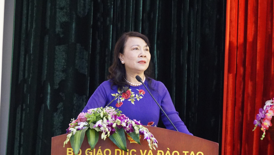 Thứ trưởng Nguyễn Thị Nghĩa phát biểu tại lễ tổng kết Thứ trưởng Nguyễn Thị Nghĩa phát biểu tại lễ tổng kết