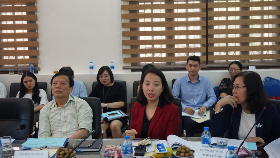 Các đại biểu tham gia tọa đàm