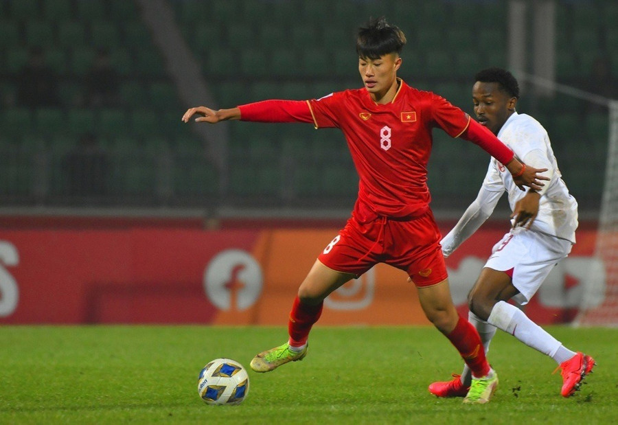 Danh sách U23 Việt Nam do AFC công bố không có tên của Văn Trường. Danh sách U23 Việt Nam do AFC công bố không có tên của Văn Trường.