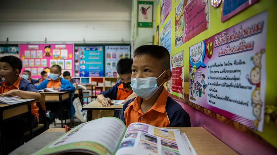 Sau dịch Covid-19, nhiều trẻ em Thái Lan không đi học.