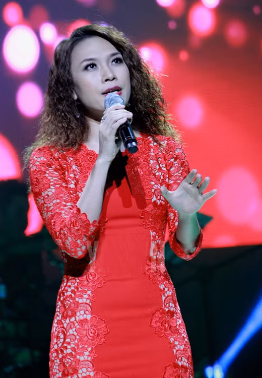 Các kiểu tóc giúp Mỹ Tâm "ghi điểm" về phong cách ảnh 6