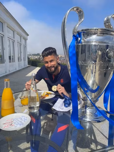 Giroud vừa ra mắt tài khoản TikTok.