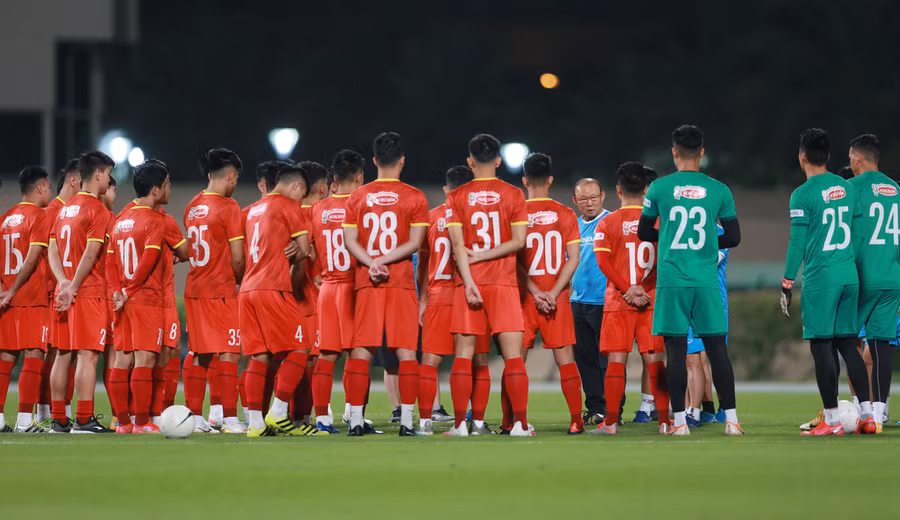 Thầy Park quyết định đổi lịch tập của đội tuyển để đi thám thính đối thủ.