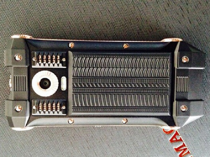 New Defency, smartphone 3000 USD cho giới nhà giàu Trung Quốc, sử dụng chip MediaTek