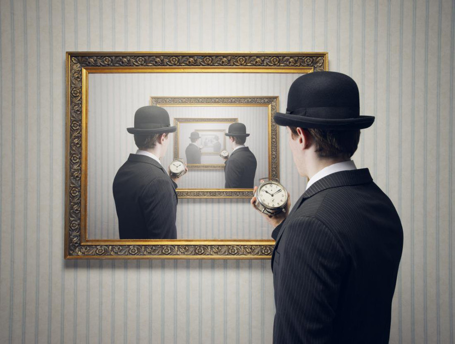 Déjà vu là hiện tượng con người cảm thấy mình đã từng trải qua sự kiện ở hiện tại trong quá khứ. Déjà vu là hiện tượng con người cảm thấy mình đã từng trải qua sự kiện ở hiện tại trong quá khứ.