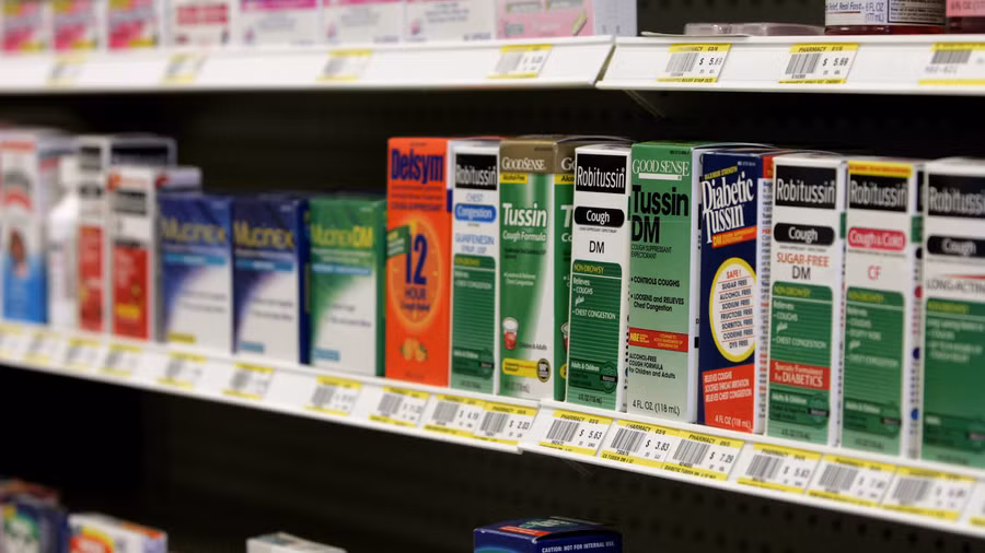 Buôn bán siro ho chứa codeine không theo đơn của bác sĩ là bất hợp pháp tại Nigeria.