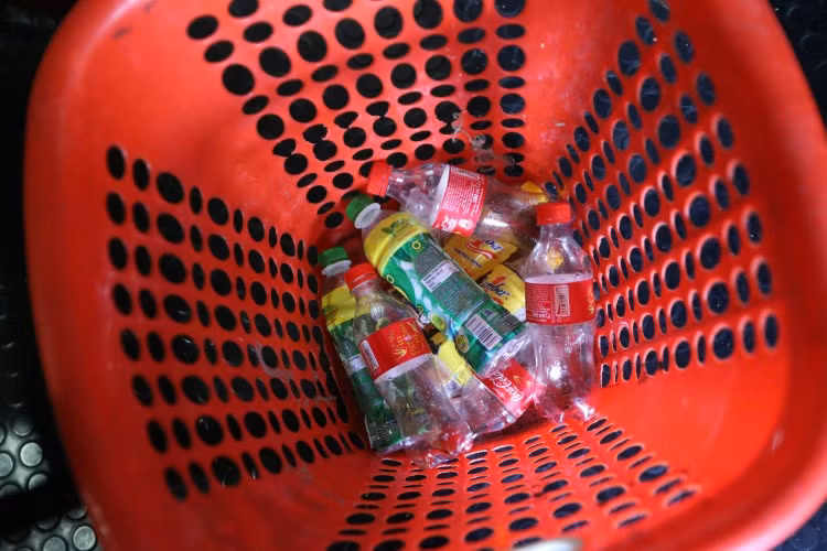 Mỗi chai nhựa được thu gom không chỉ giảm tác hại cho môi trường mà còn tạo quỹ cho hoạt động chi đoàn.