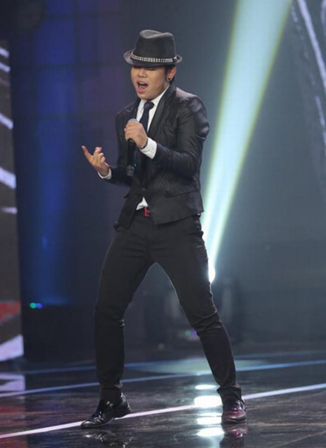 Bé Châu - tên thật là Nguyễn Huy, sinh năm1997, từng được xem là một "thần đồng âm nhạc"nổi đình đám ở các sân khấu từ Nam ra Bắc trong những năm 2004 - 2005.