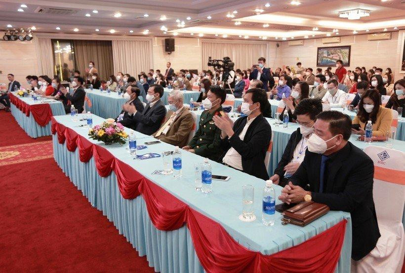 Đại biểu tham dự Lễ trao giải Cuộc thi sáng tạo video 'Tri ân thầy cô' năm 2021. Đại biểu tham dự Lễ trao giải Cuộc thi sáng tạo video 'Tri ân thầy cô' năm 2021.