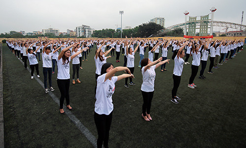 Gần 1.000 bạn trẻ hát tập thể tưởng nhớ ca sĩ Trần Lập - 8