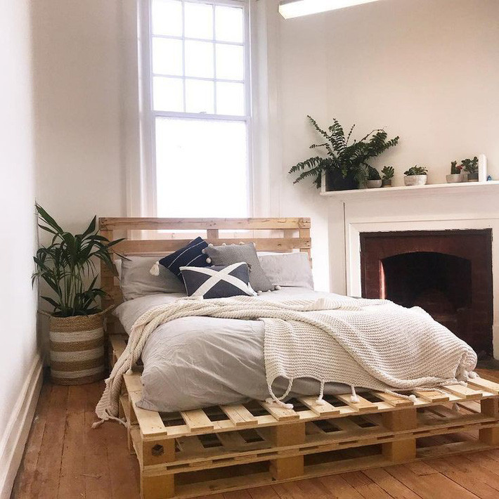 Wonderful-Double-layer-wooden-pallet-bed-projects-woodenbed-palletbeds-palletfurniture Wonderful-Double-layer-wooden-pallet-bed-projects-woodenbed-palletbeds-palletfurniture