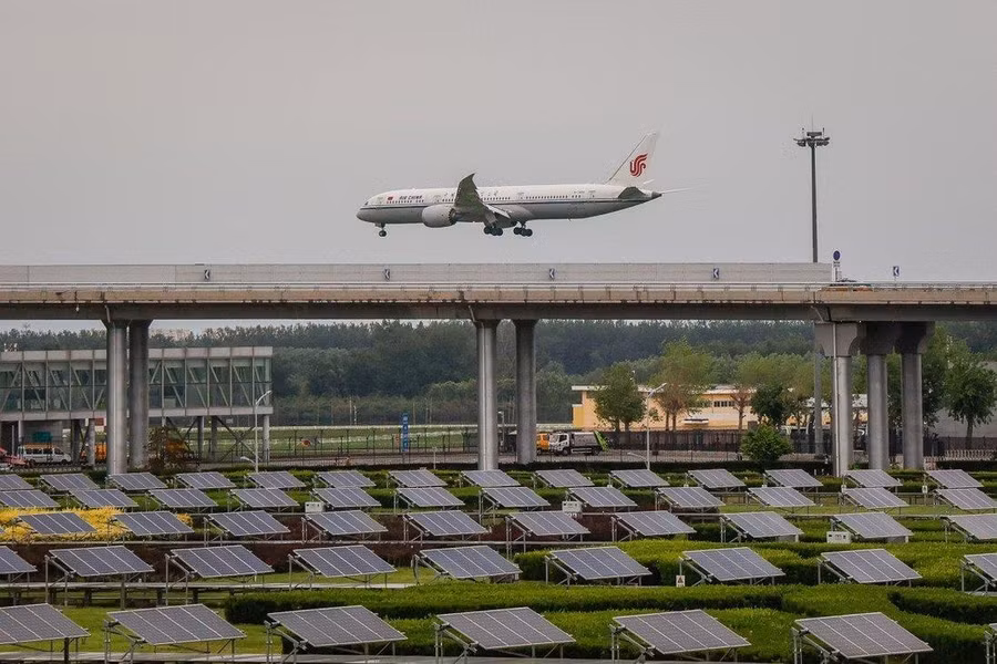 Trung Quốc mở cửa biên giới cho sinh viên quốc tế.