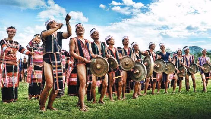 Dàn cồng chiêng cải tiến của người dân tộc Ba Na tỉnh Gia Lai. Ảnh: ITN.