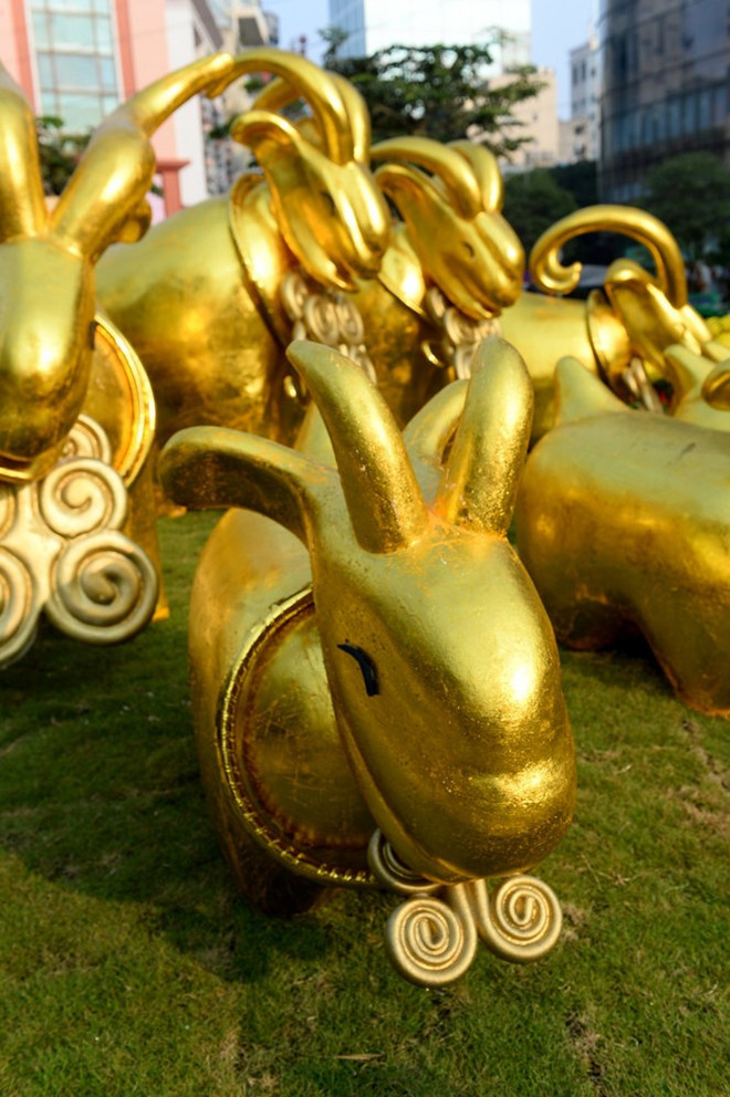 Trả gấp 4 lần, khách không có chỗ gửi xe vào đường hoa