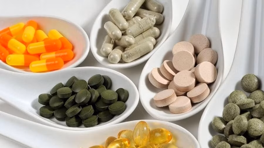 Nhu cầu sử dụng thực phẩm chức năng của người Việt đã có sự tăng trưởng mạnh mẽ. Ảnh minh họa: INT