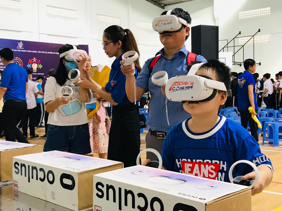 Vòng khu vực Hội thi Tin học trẻ toàn quốc năm 2022 còn gắn với Ngày hội Sáng tạo - Công nghệ tại ba miền Bắc, Trung, Nam. Vòng khu vực Hội thi Tin học trẻ toàn quốc năm 2022 còn gắn với Ngày hội Sáng tạo - Công nghệ tại ba miền Bắc, Trung, Nam.