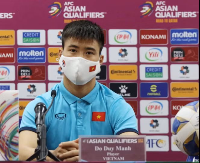 Duy Mạnh tự tin khi đối đầu với Trung Quốc.