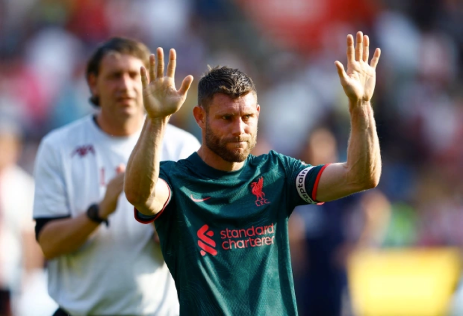 James Milner rời Liverpool sau 8 năm gắn bó. James Milner rời Liverpool sau 8 năm gắn bó.