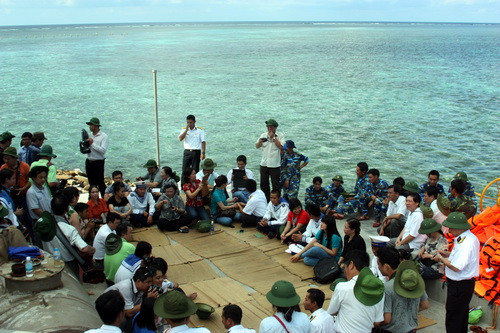 Hành trình vì biển đảo quê hương, vì biên cương Tổ quốc gồm các hoạt động thiết thực của tuổi trẻ cả nước hướng về biên giới, hải đảo của Tổ quốc. Hành trình vì biển đảo quê hương, vì biên cương Tổ quốc gồm các hoạt động thiết thực của tuổi trẻ cả nước hướng về biên giới, hải đảo của Tổ quốc.