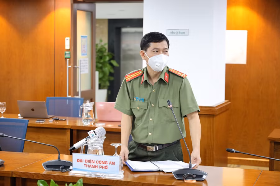 Thượng tá Lê Mạnh Hà, Phó Trưởng phòng Tham mưu Công an TP Hồ Chí Minh. Ảnh: Linh Nhi.