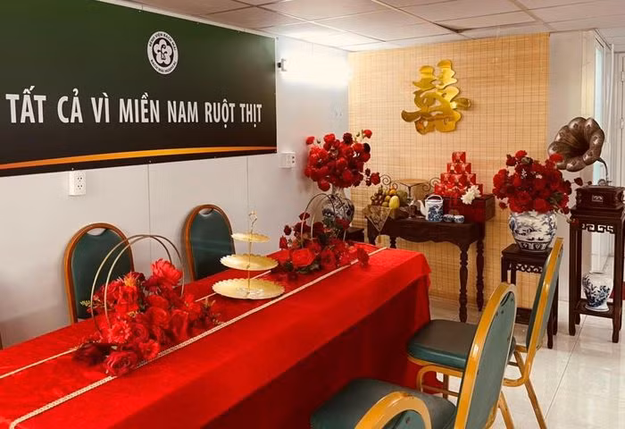 Không gian lễ cưới ở đầu cầu TP Hồ Chí Minh. Ảnh: TPO.