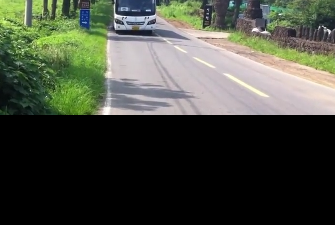 Con đường "ma quái" bí ẩn trên đảo Jeju - Hàn Quốc