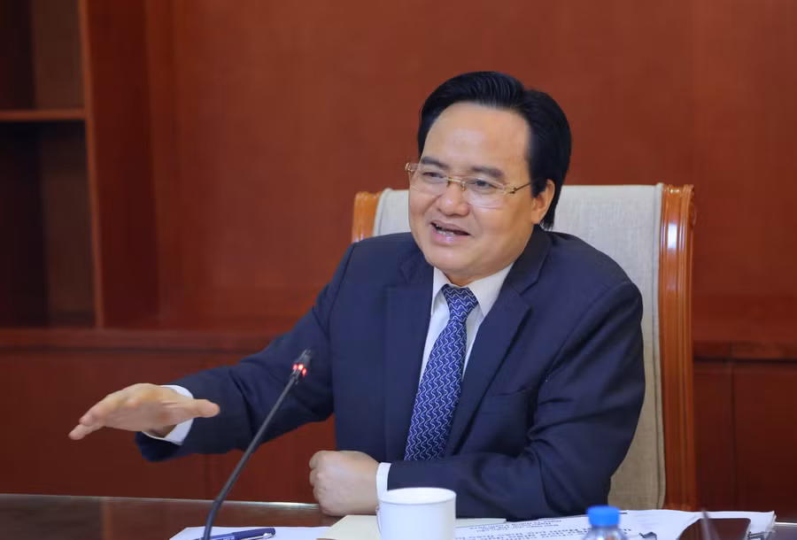 Bộ trưởng Phùng Xuân Nhạ phát biểu tại buổi làm việc. Ảnh: Việt Hà