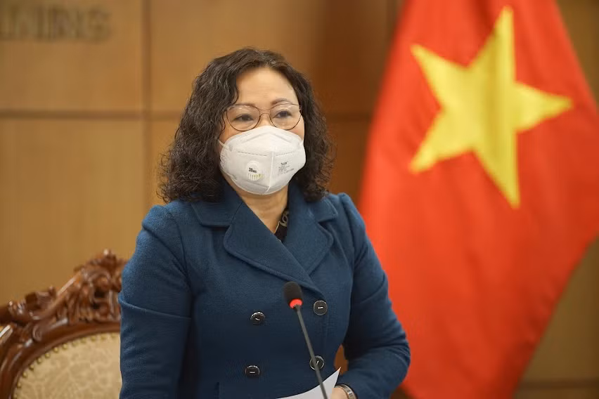 Thứ trưởng Bộ GD&amp;ĐT Ngô Thị Minh phát biểu tại buổi làm việc.