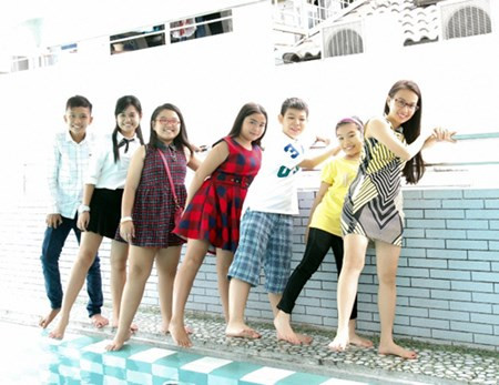 Học trò The Voice Kids “náo loạn” nhà Cẩm Ly Hoc tro The Voice Kids “nao loan” nha Cam Ly